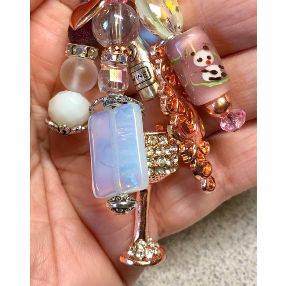 ✨💍 glitter key fob/chain , decorate your purse or pocket. Wine glass